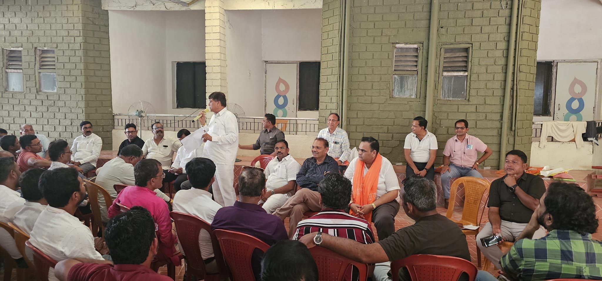 તા.૦૩/૦૫/૨૦૨૪ ના રોજ સોનગઢ ખાતે બારડોલી લોકસભા વોટિંગ એજન્ટની વર્કશોપ યોજાઈ હતી.